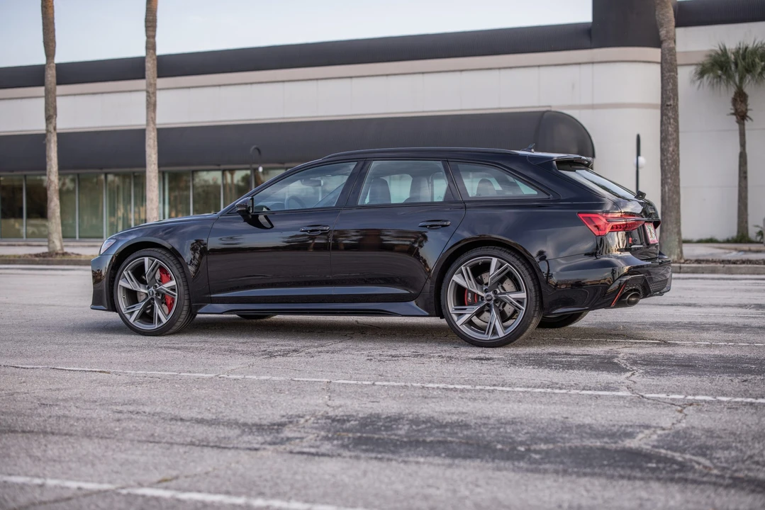 2021 Audi C8 RS6 - Image 12 of 31
