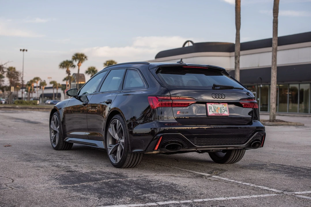 2021 Audi C8 RS6 - Image 14 of 31