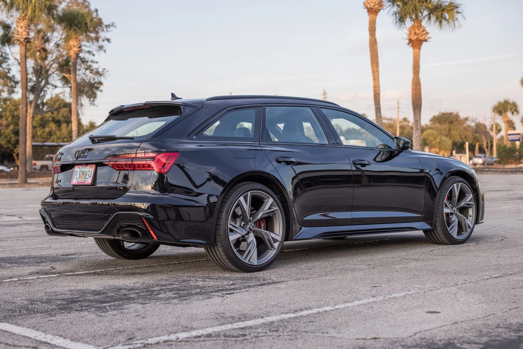 2021 Audi C8 RS6 - Image 19 of 31