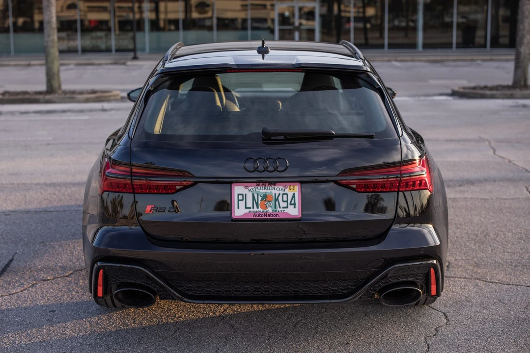 2021 Audi C8 RS6 - Image 30 of 31