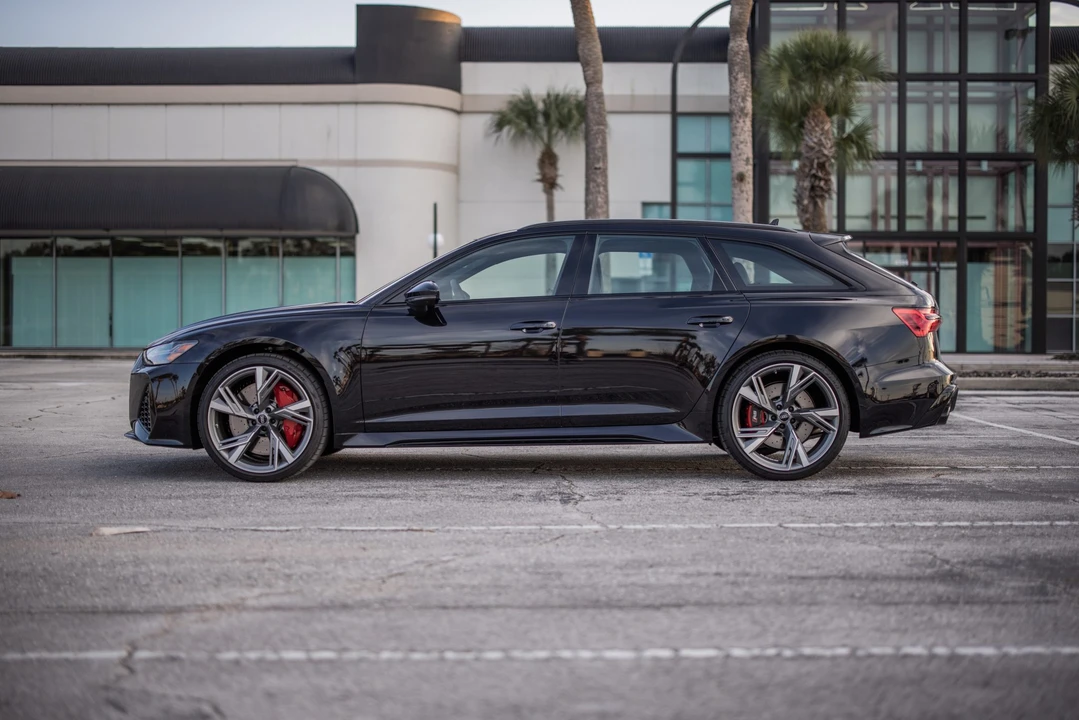 2021 Audi C8 RS6 - Image 11 of 31