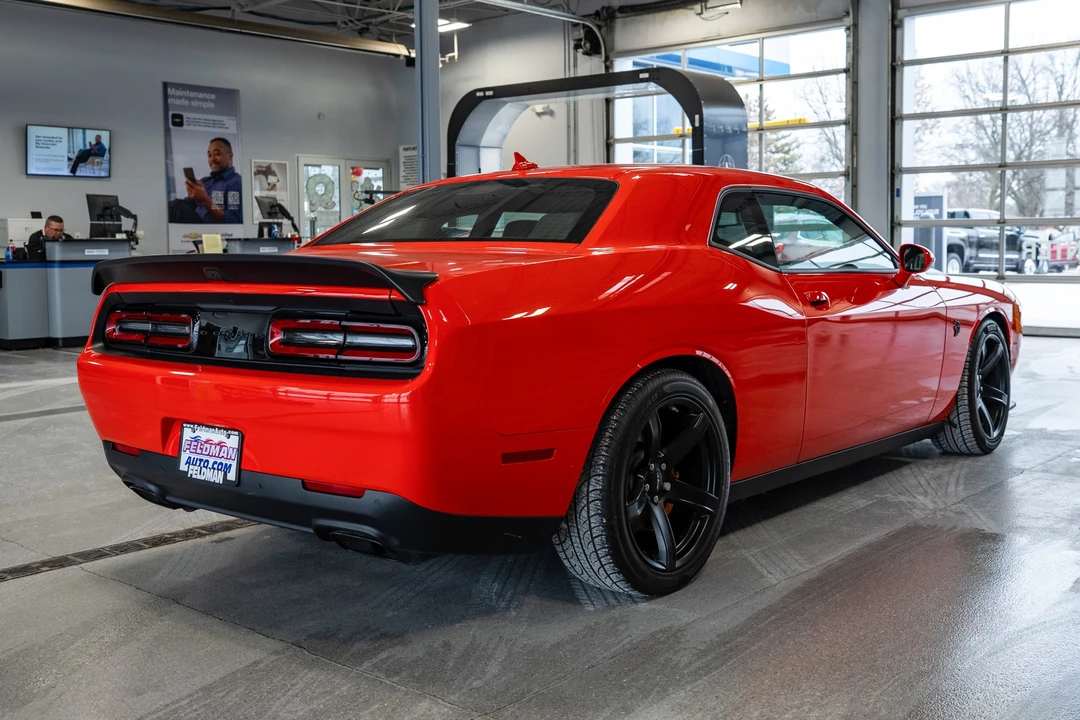 2022 Dodge Challenger SRT Hellcat 3rd Gen - Image 9 of 31