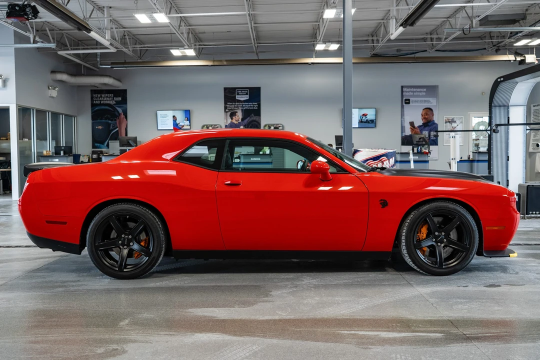 2022 Dodge Challenger SRT Hellcat 3rd Gen - Image 12 of 31