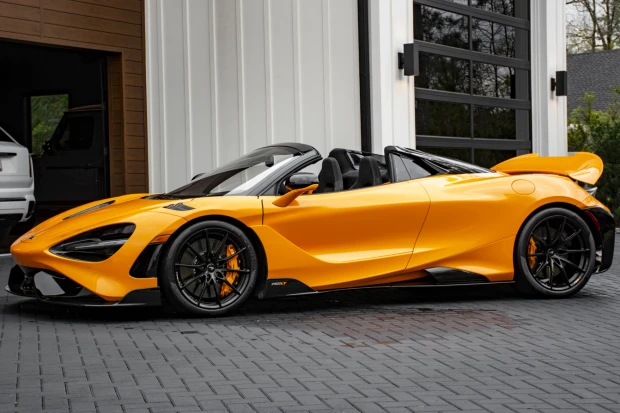 2022 McLaren 765LT Spider - Image 3 of 8