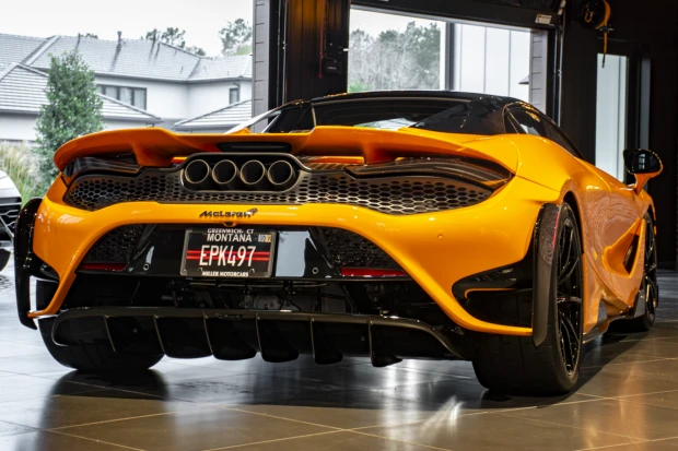 2022 McLaren 765LT Spider - Image 2 of 8