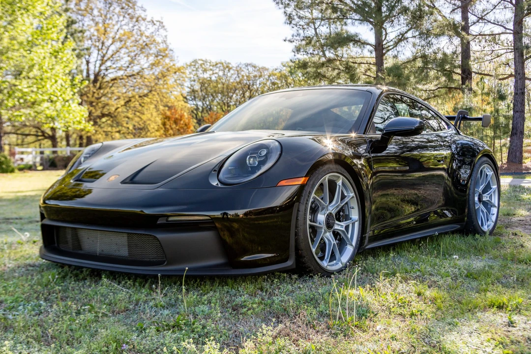 2022 Porsche 992 GT3 - Image 2 of 31