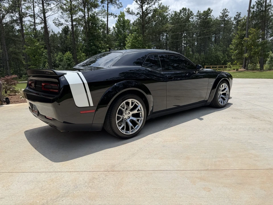 2023 Dodge Challenger SRT Hellcat 3rd Gen - Image 10 of 31