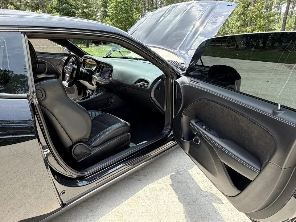 2023 Dodge Challenger SRT Hellcat 3rd Gen - Image 26 of 31