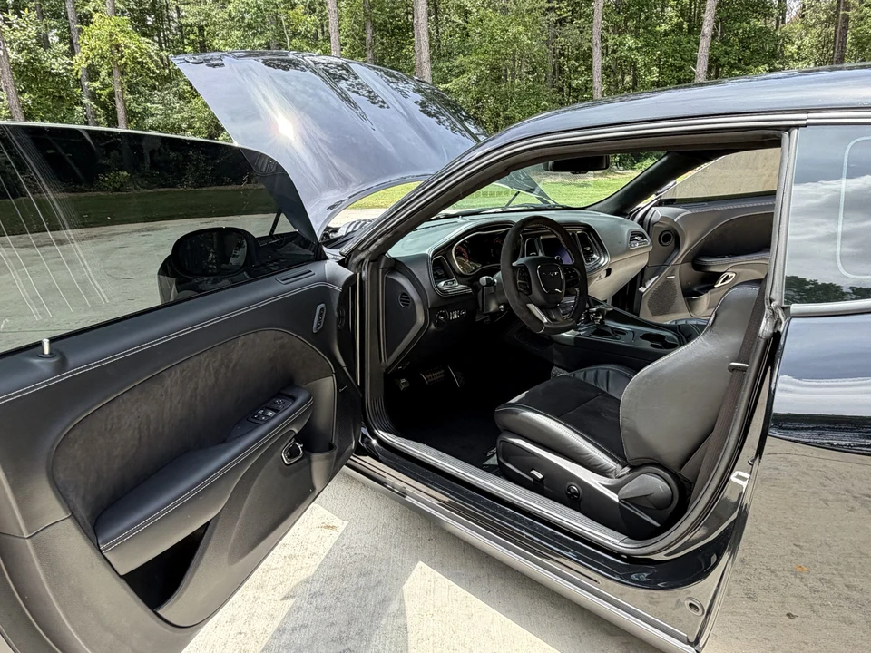 2023 Dodge Challenger SRT Hellcat 3rd Gen - Image 24 of 31