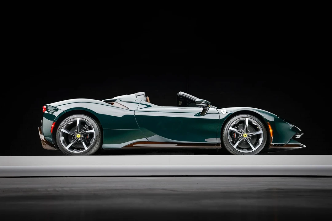 2023 Ferrari SF90 Spider - Image 18 of 31