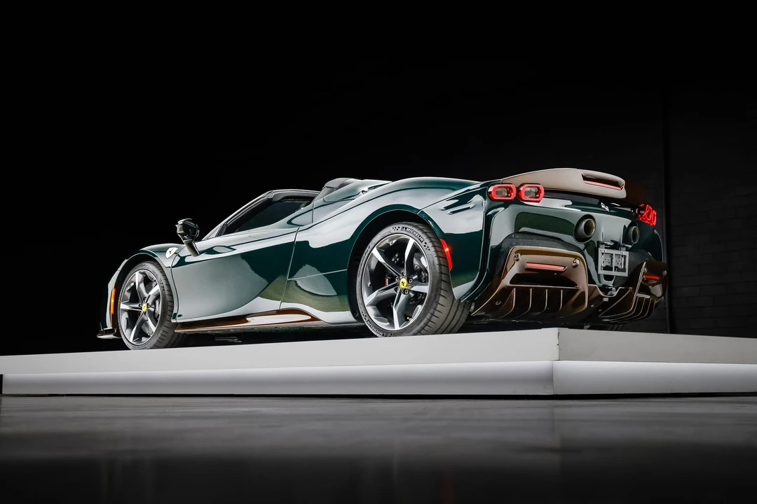 2023 Ferrari SF90 Spider - Image 28 of 31