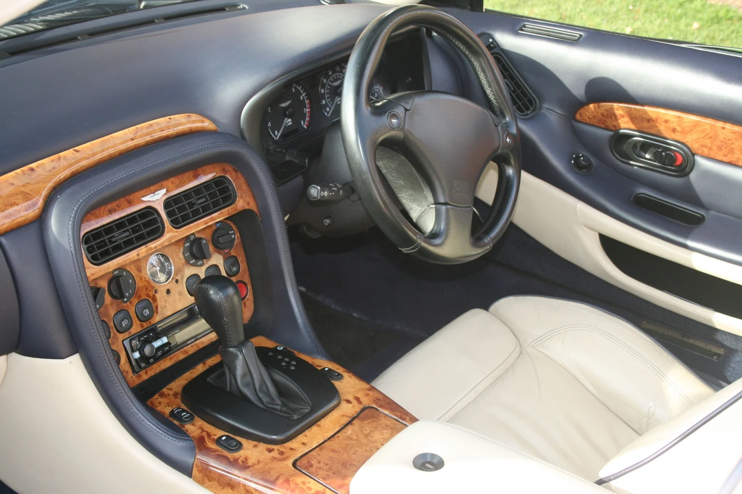 2001 Aston Martin DB7 Vantage - Image 4 of 4