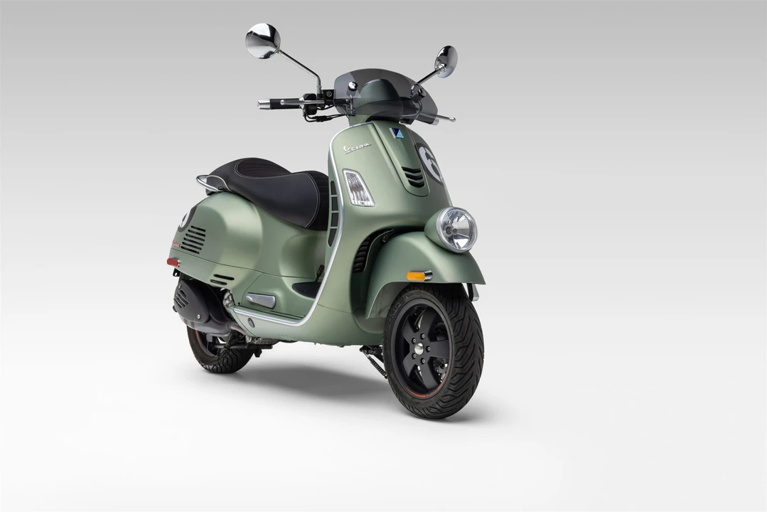 2018 Vespa Sei & PX & ET & LX & GT - Image 11 of 31