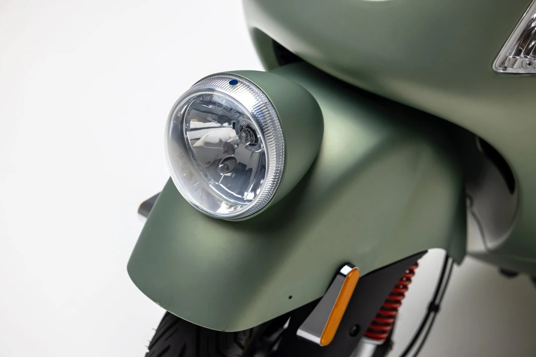 2018 Vespa Sei & PX & ET & LX & GT - Image 28 of 31