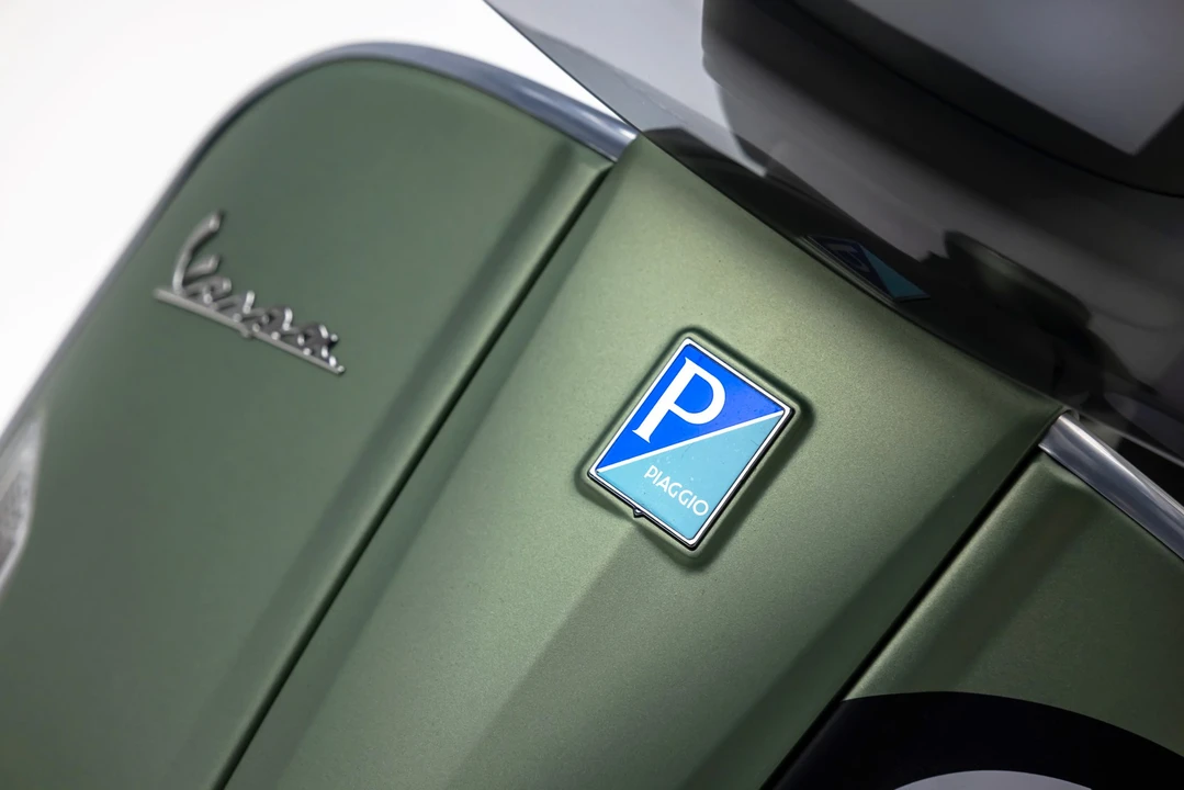2018 Vespa Sei & PX & ET & LX & GT - Image 25 of 31
