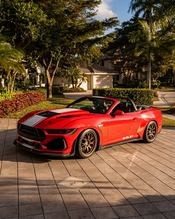 2025 Ford Shelby Mustang - Image 2 of 31