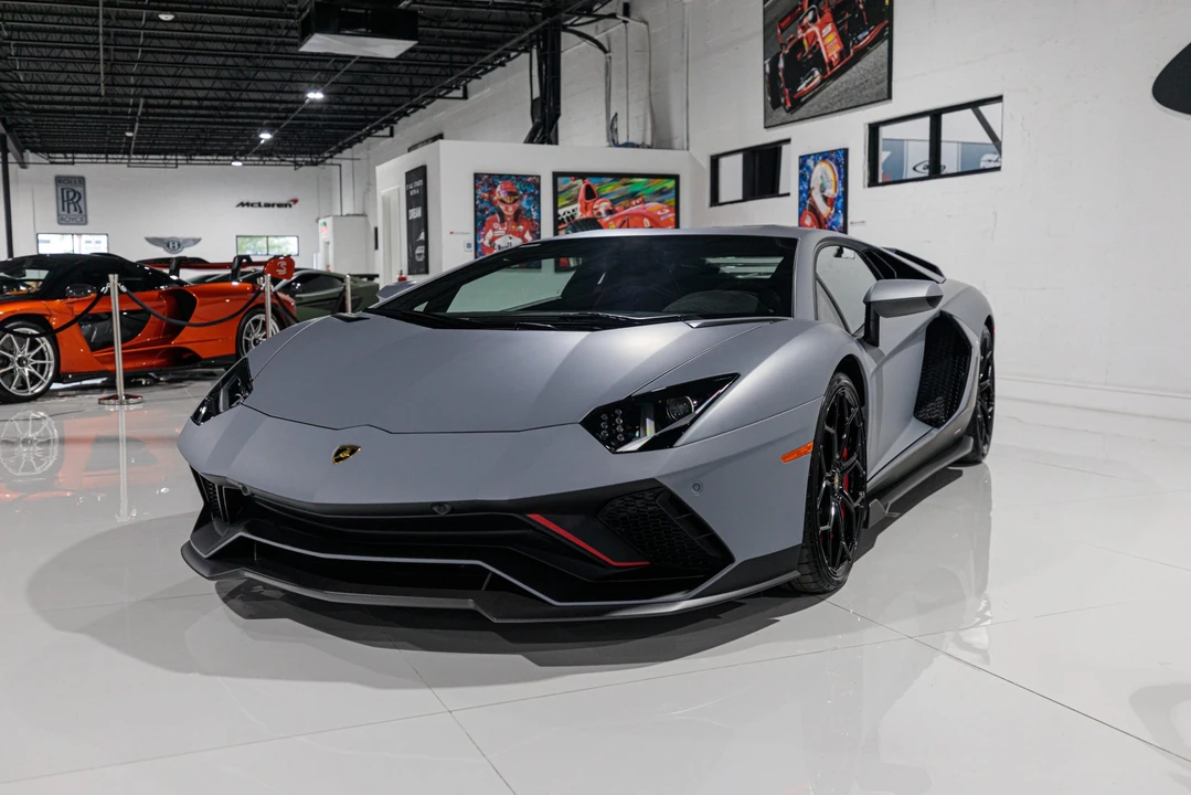 2022 Lamborghini Aventador LP780-4 Ultimae - Image 2 of 31