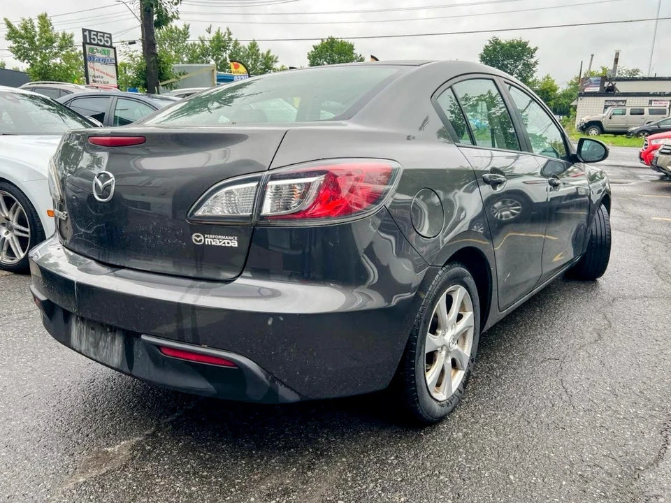 2011 Mazda Mazda 3 2nd Gen - Image 4 of 14