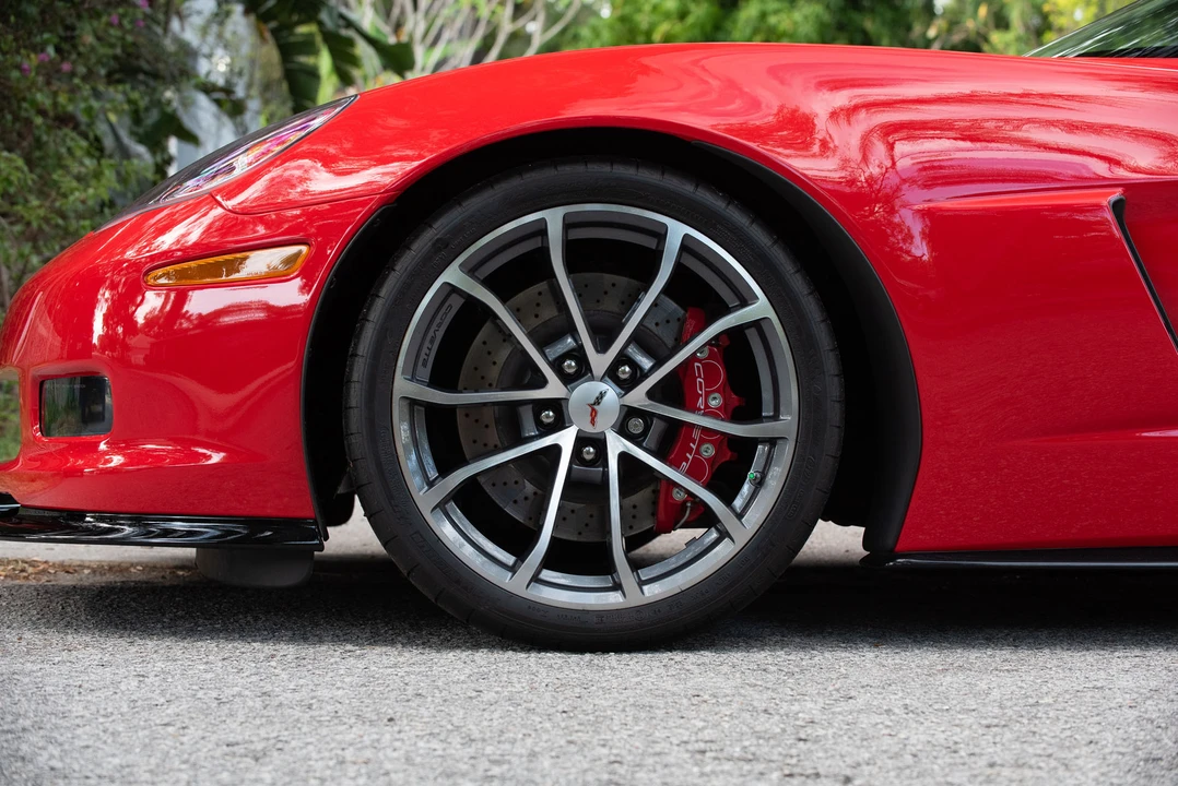 2013 Chevrolet Corvette C6 - Image 16 of 31