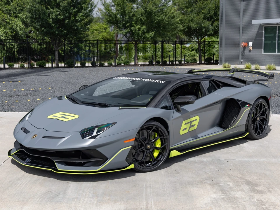 2021 Lamborghini Aventador SVJ LP770-4 Roadster - Image 2 of 31