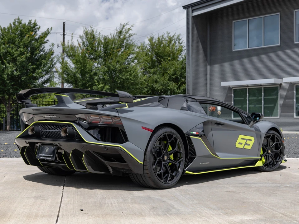 2021 Lamborghini Aventador SVJ LP770-4 Roadster - Image 11 of 31