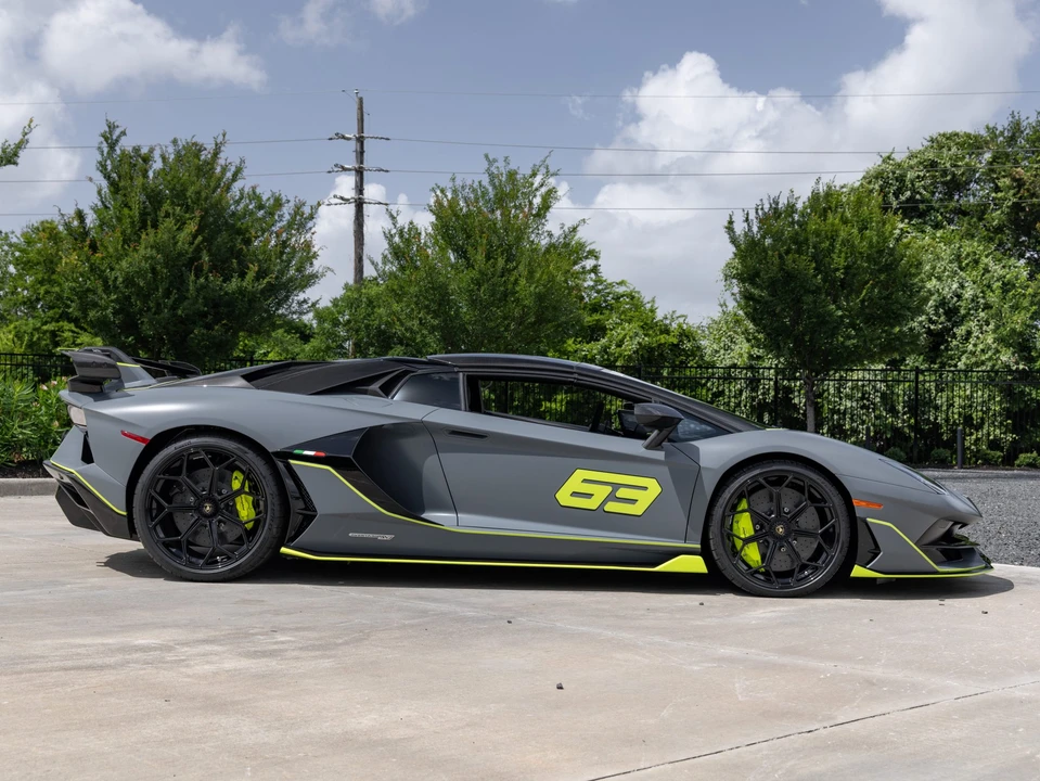 2021 Lamborghini Aventador SVJ LP770-4 Roadster - Image 12 of 31