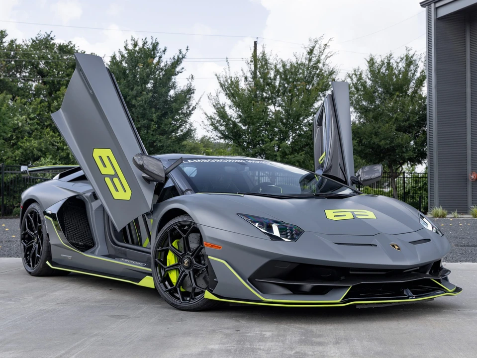 2021 Lamborghini Aventador SVJ LP770-4 Roadster - Image 19 of 31