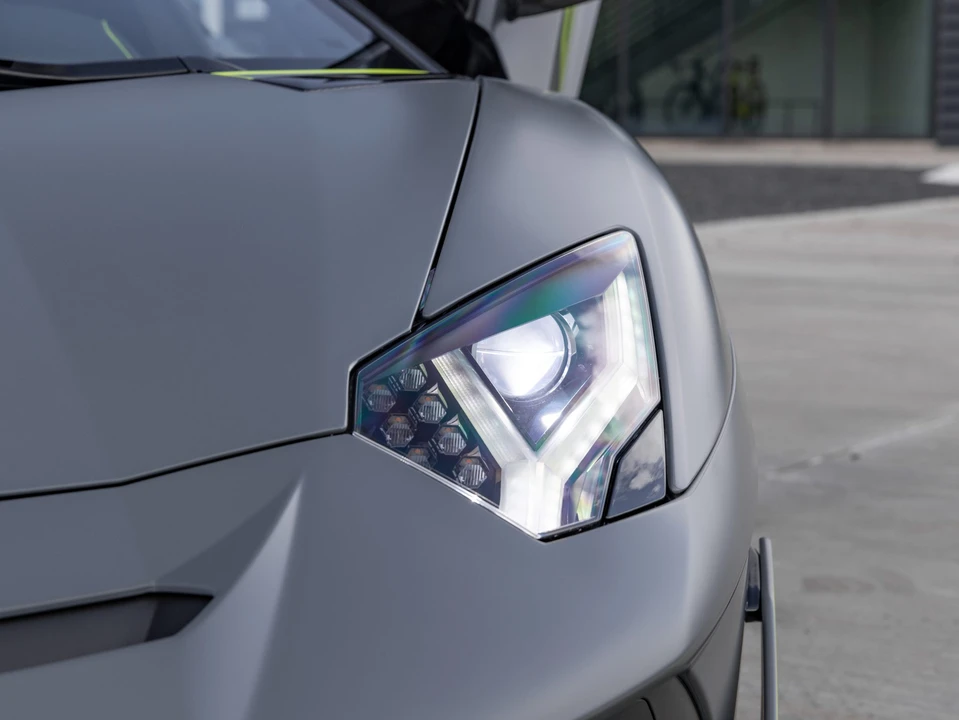 2021 Lamborghini Aventador SVJ LP770-4 Roadster - Image 30 of 31