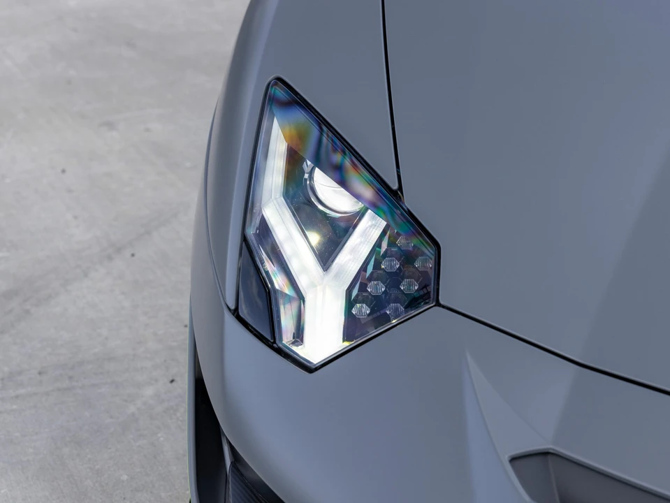 2021 Lamborghini Aventador SVJ LP770-4 Roadster - Image 28 of 31