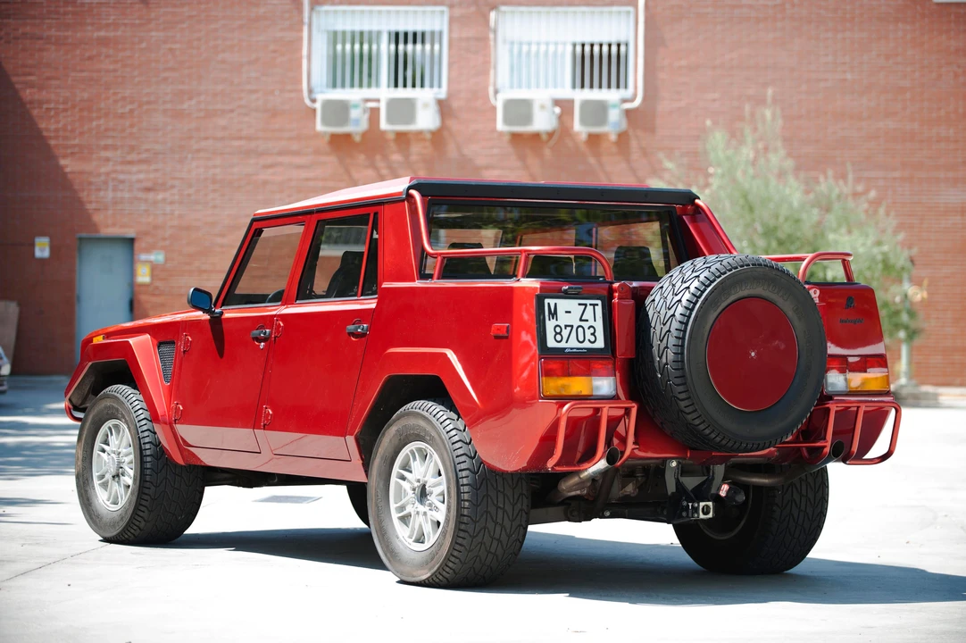 1991 Lamborghini LM002 - Image 18 of 19