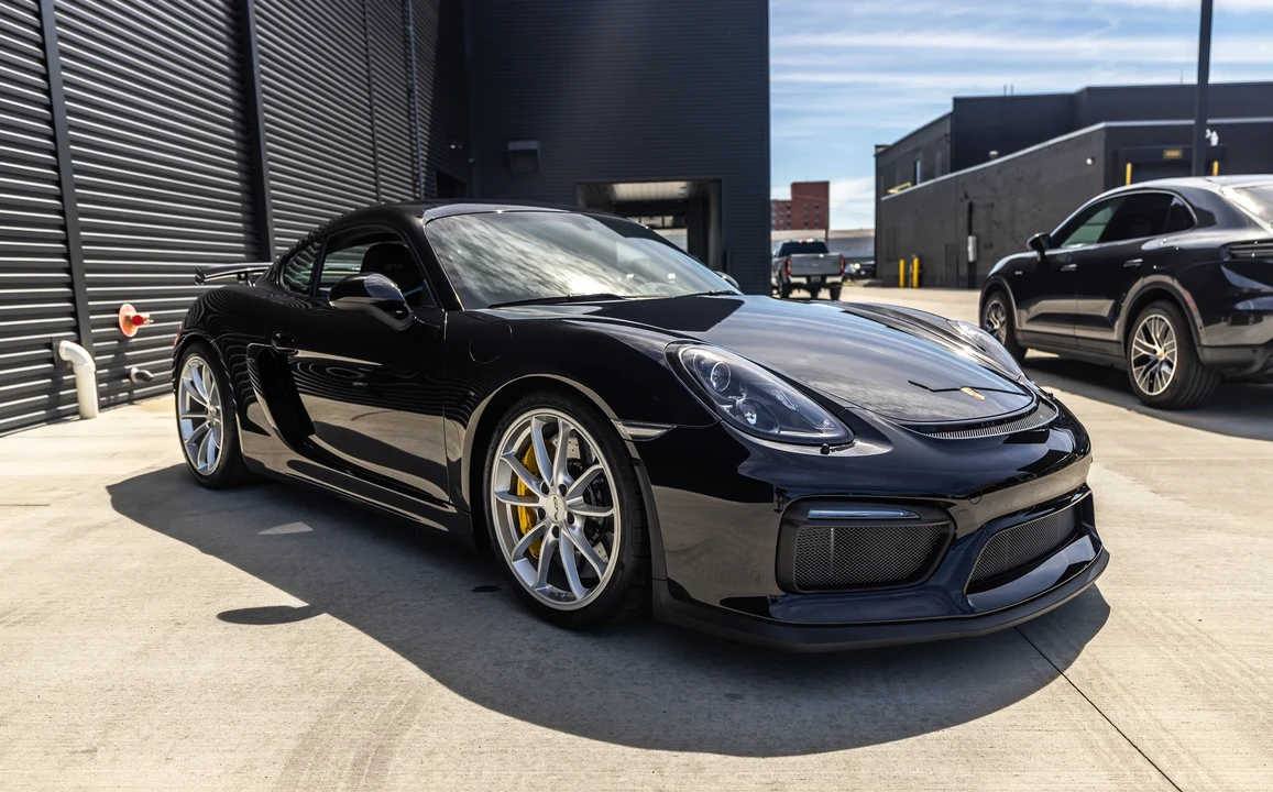 2016 Porsche 981 Cayman GT4 - Image 11 of 31