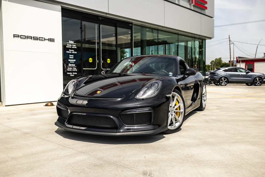 2016 Porsche 981 Cayman GT4 - Image 26 of 31