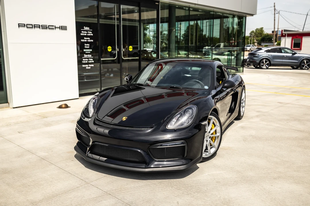 2016 Porsche 981 Cayman GT4 - Image 27 of 31