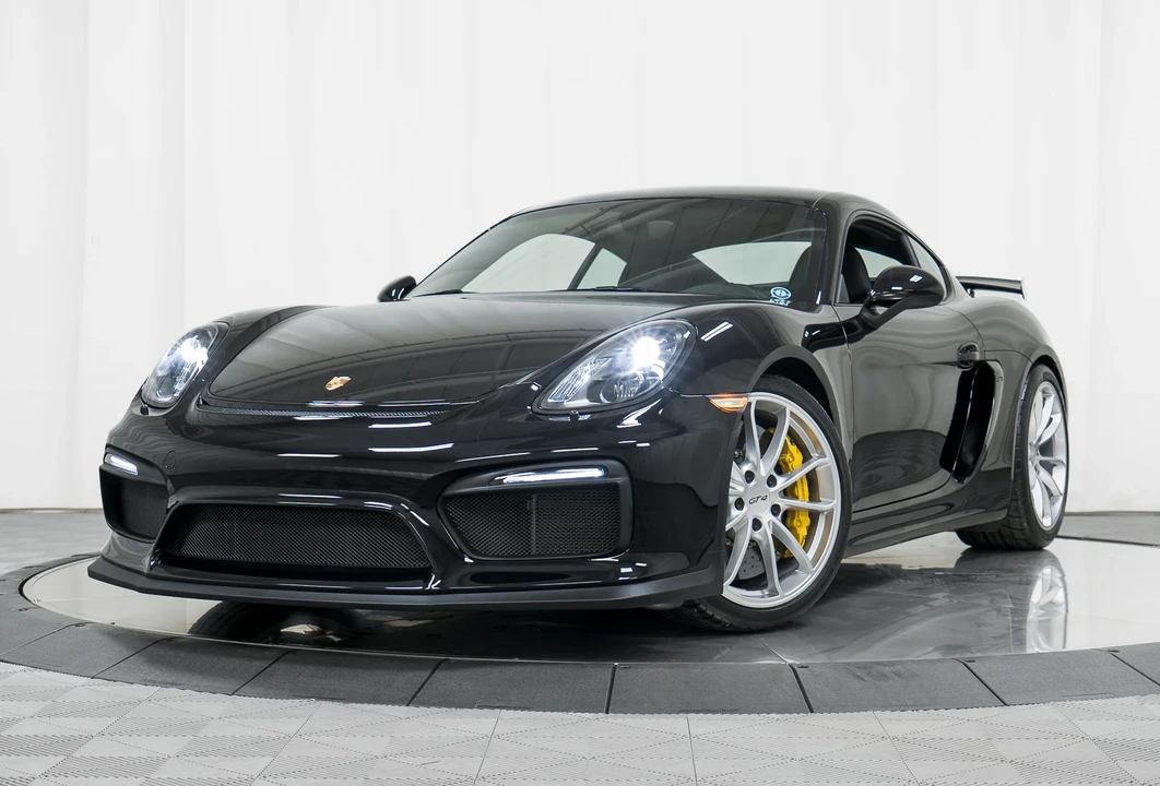2016 Porsche 981 Cayman GT4 - Image 28 of 31