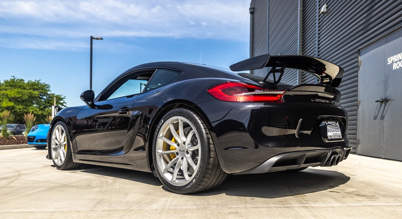 2016 Porsche 981 Cayman GT4 - Image 7 of 31