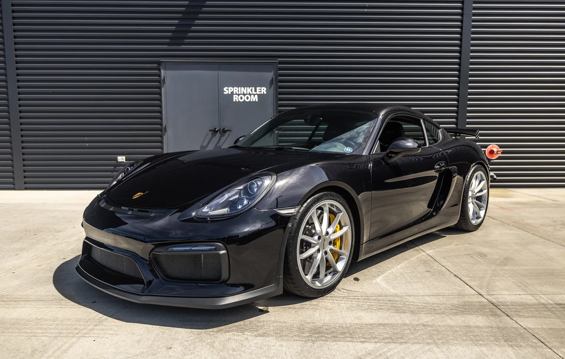 2016 Porsche 981 Cayman GT4 - Image 15 of 31