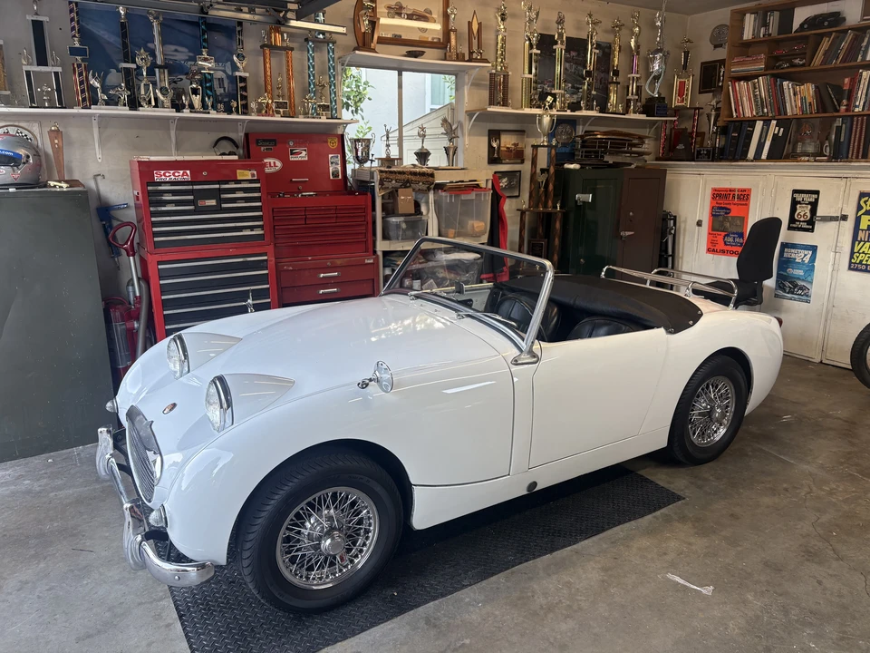 1960 Austin-Healey Sprite Mark I - Image 3 of 31