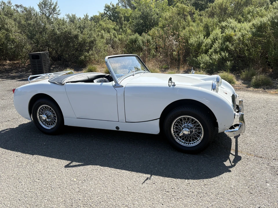 1960 Austin-Healey Sprite Mark I - Image 9 of 31