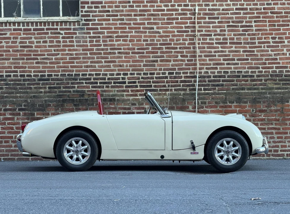 1960 Austin-Healey Sprite Mark I - Image 6 of 31