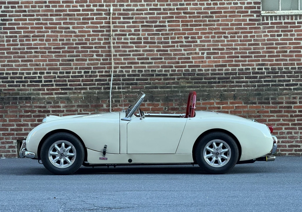 1960 Austin-Healey Sprite Mark I - Image 8 of 31