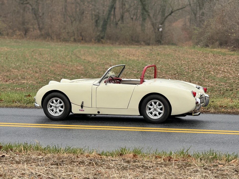 1960 Austin-Healey Sprite Mark I - Image 24 of 31