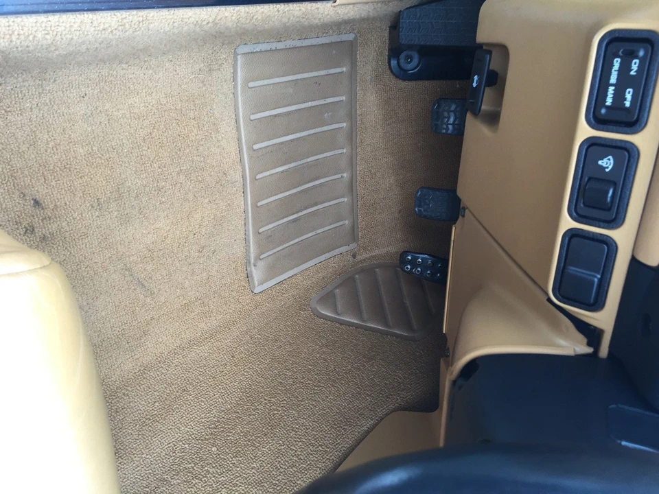 1991 Mazda NA MX-5 Miata - Image 30 of 31