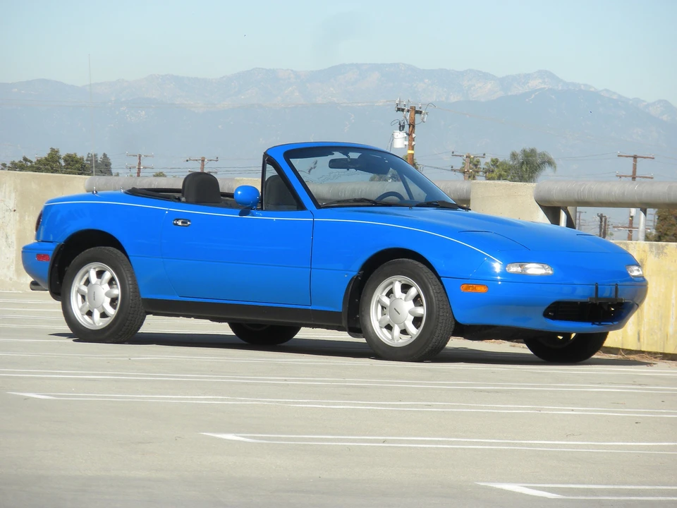 1992 Mazda NA MX-5 Miata - Image 15 of 31