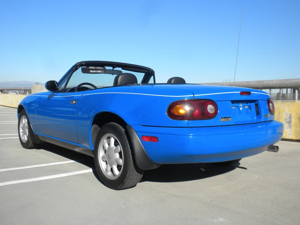 1992 Mazda NA MX-5 Miata - Image 23 of 31
