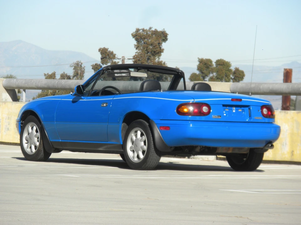 1992 Mazda NA MX-5 Miata - Image 24 of 31