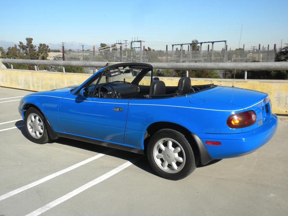 1992 Mazda NA MX-5 Miata - Image 25 of 31