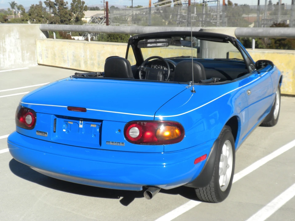 1992 Mazda NA MX-5 Miata - Image 19 of 31