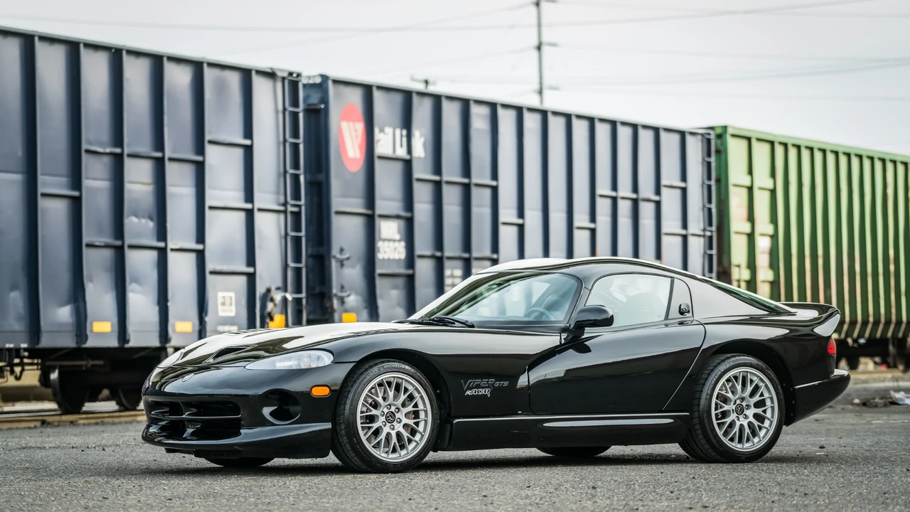 2000 Dodge Viper ACR 2nd Gen - Image 3 of 31