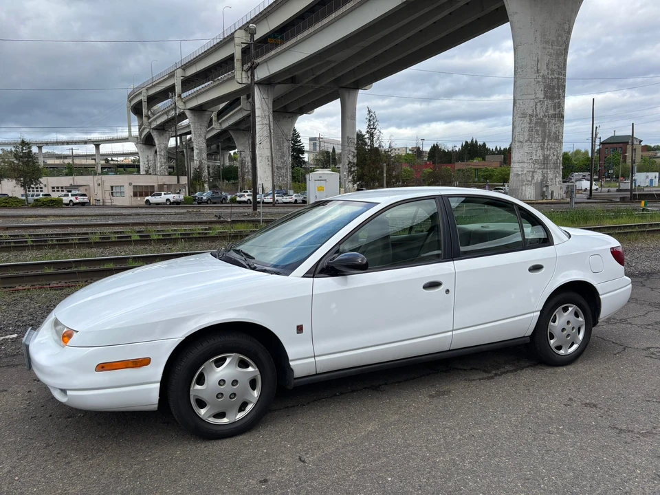 2002 Saturn Ion - Image 20 of 31