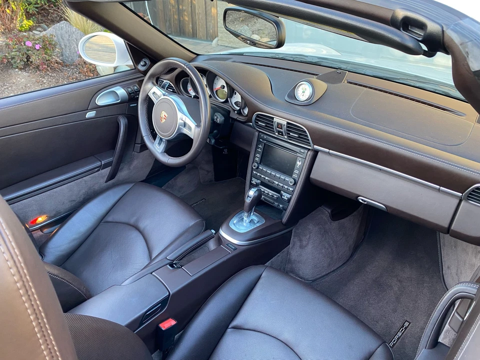 2011 Porsche 997 Carrera S - Image 10 of 17